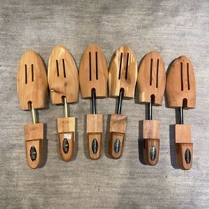 Wooden Shoe Trees Set